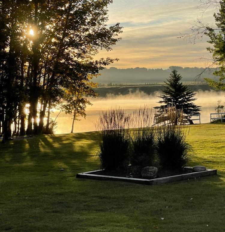 Roundhouse Grotto Bed & Breakfast YYC Dış mekan fotoğraf