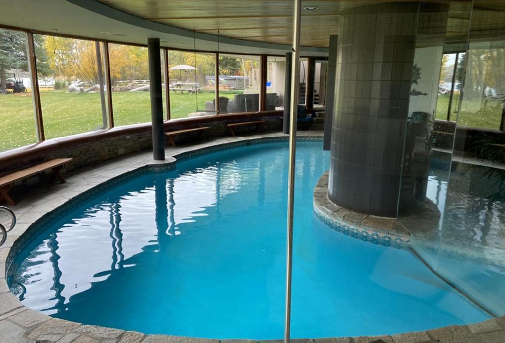 Roundhouse Grotto Bed & Breakfast YYC Dış mekan fotoğraf